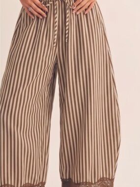 Boho Lace Trim Barrel Stripe Balloon Pants Size M NWT